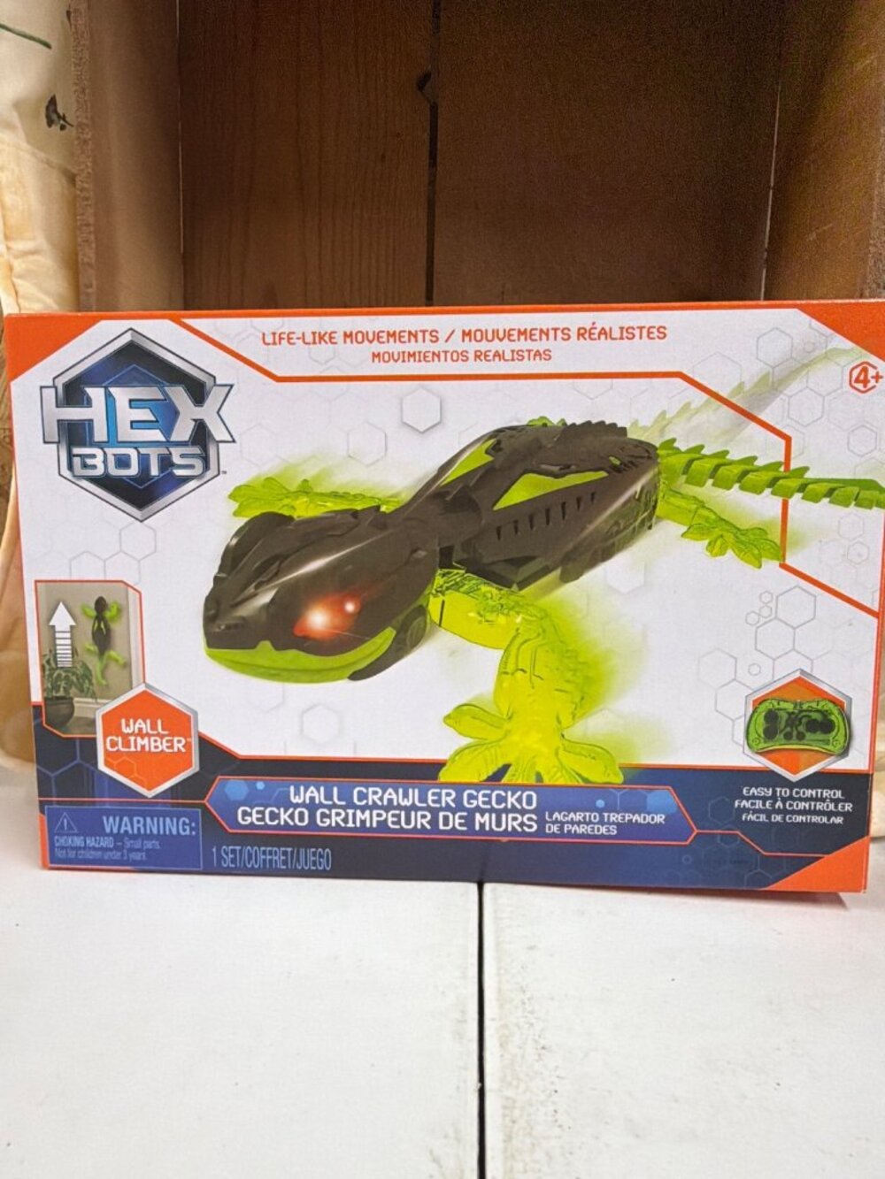Hexbug Wall Crawler Gecko With Realistic Movements Remote Control New in Box